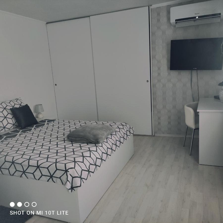 Studio Apartman Valentina Velika Mlaka Buitenkant foto