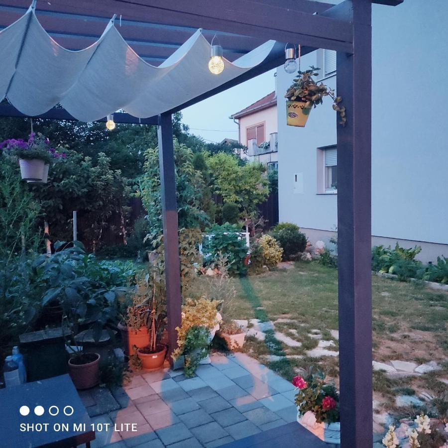 Studio Apartman Valentina Velika Mlaka Buitenkant foto
