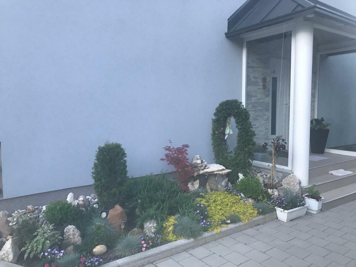 Studio Apartman Valentina Velika Mlaka Buitenkant foto